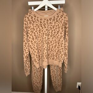 Z Supply Women’s Cheetah Print Jogger 2 Piece Set Top Sm Bottom Md EUC